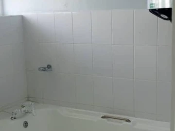 3 Bedroom Flat & Apartment