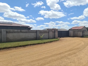 3 Bedroom Flat & Apartment