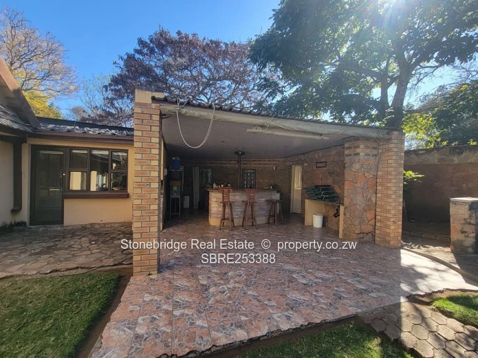 4 Bedroom House in Hillside For Sale