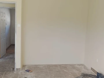 2 Bedroom Flat & Apartment