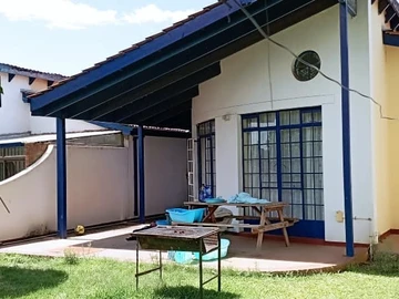 3 Bedroom Flat & Apartment