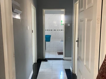 3 Bedroom Garden Flat