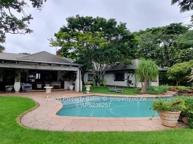 Beautiful Home For Sale With Excellent Water 