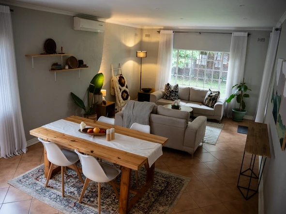 3 Bedroom Flat & Apartment