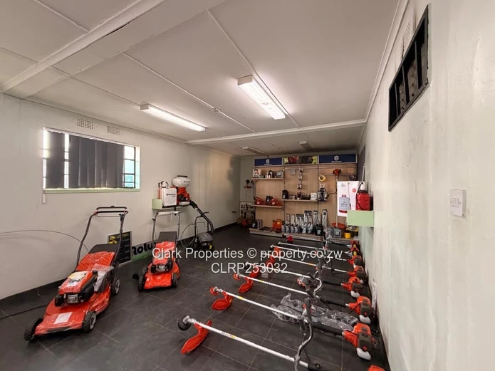 Industrial & Commercial Property For Sale