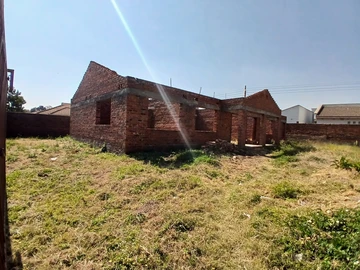 16 Bedroom Garden Flat