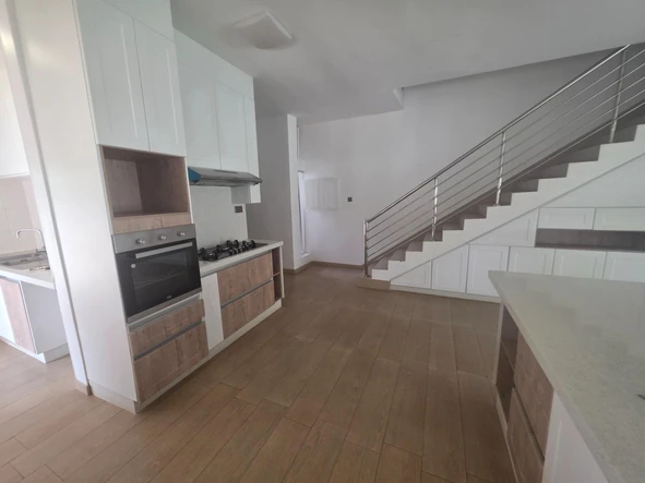 4 Bedroom Townhouse Complex