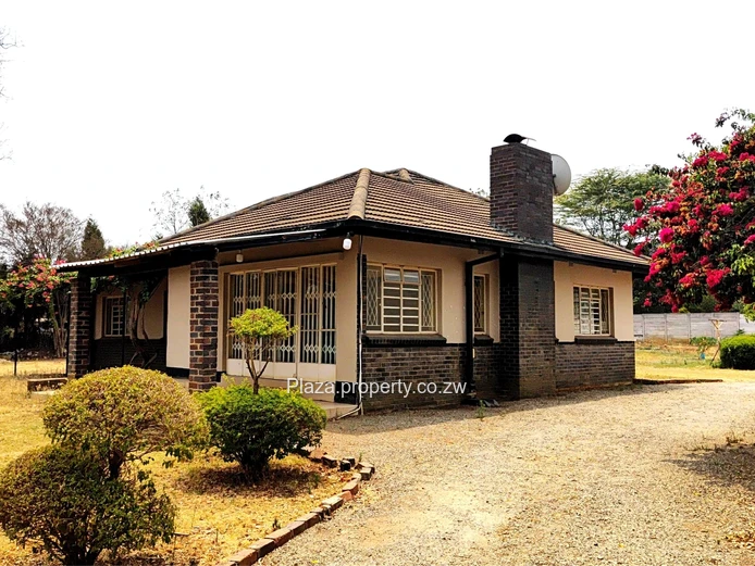 Commercial Property for rent in Highlands