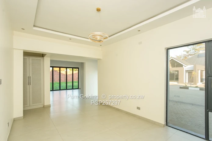 Ready To Move In 3 Bed Townhouse
