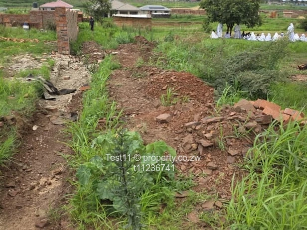 A good piece of land in a mordenly built up and upcoming suburb in Glaudina.