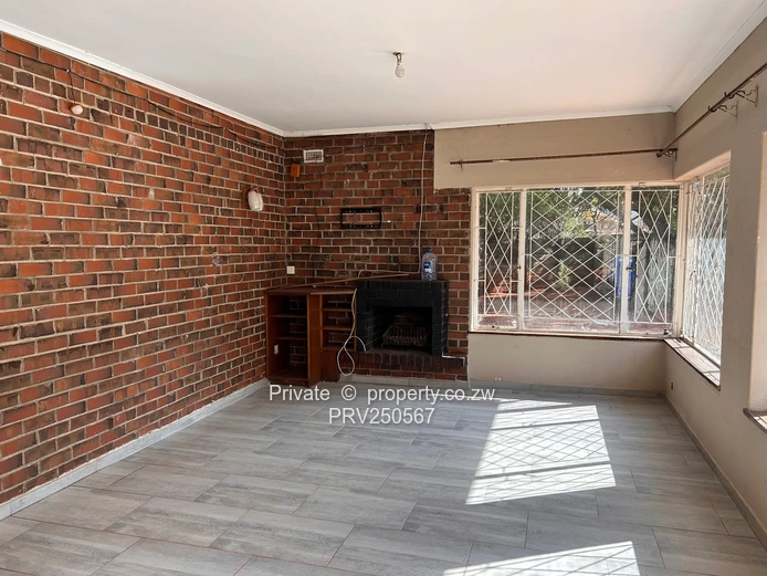 Spacious 4-Bed Greendale House with Fireplace & Garage
