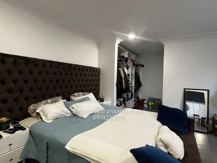 Spacious 4-Bedroom Home for Sale in Westgate (Sole Mandate)