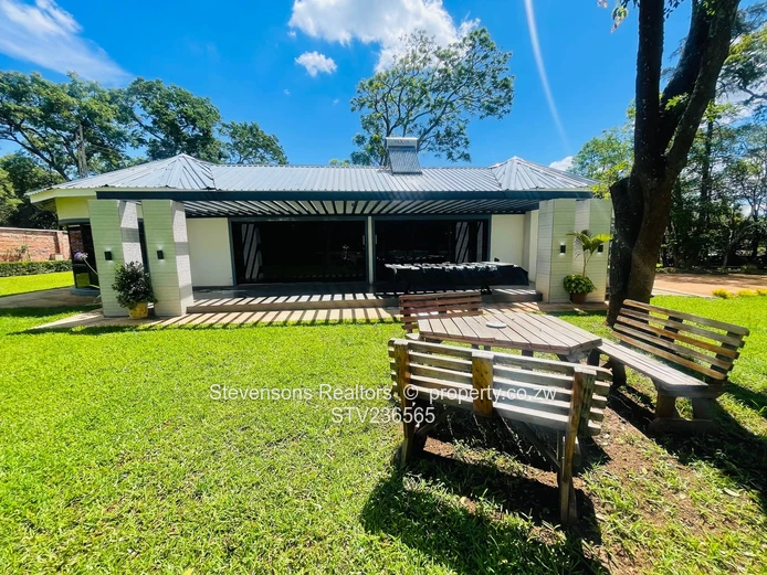 Prime Residential Land On Glen Lorne For Sale! (Sole Mandate)