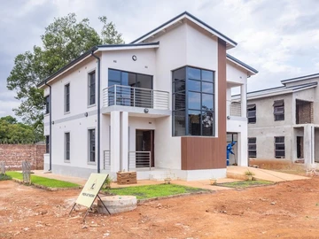 4 Bedroom Flat & Apartment