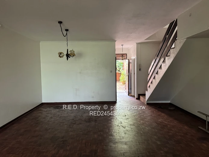 Comfortable Double-Storey Living In Ascot!