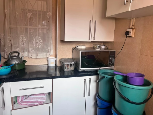 3 Bedroom Flat & Apartment