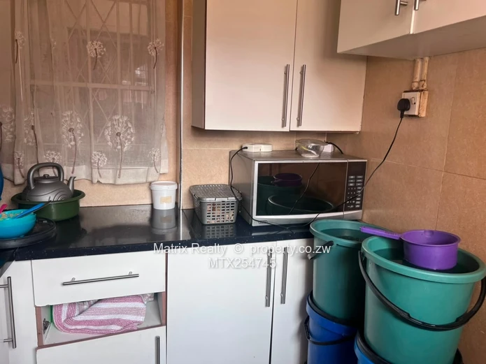 3 Bed Flat for Sale in Glen Norah