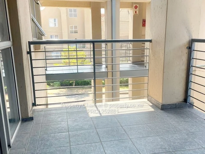 1 Bedroom Apartment For Sale in Ferndale, Johannesburg, South Africa
