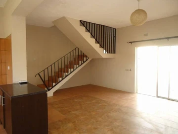 2 Bedroom Flat & Apartment