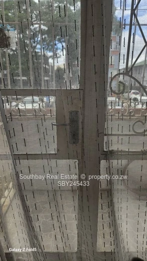 Compact sitter unit for Sale. (Sole Mandate)