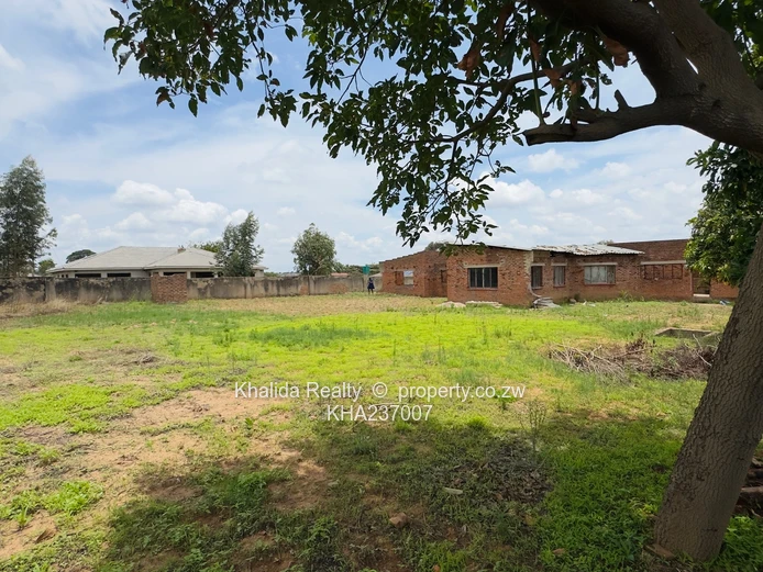 Riverside Ruwa incomplete house for sale 