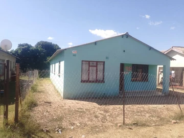 5 bedroomed house 400sqm with Deeds for 29K