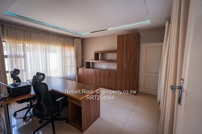 Prime 8 Bed Pomona House for Sale (Sole Mandate)