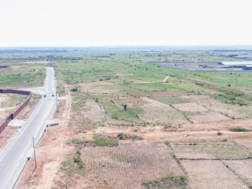 Commercial & Industrial Land