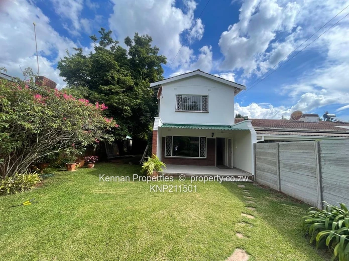 Lovely Garden Flat Close To International School & Arundel Shops (Sole Mandate)