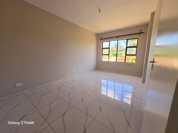 4 Bedroom Flat & Apartment