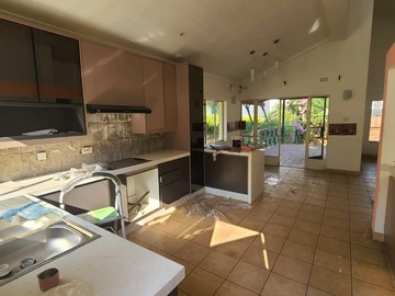 2 Bedroom Garden Flat