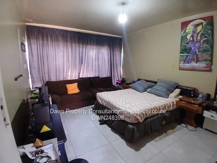 Avenues CBD 1-Bed Studio — Tiled, 24hr Security, Main Rd