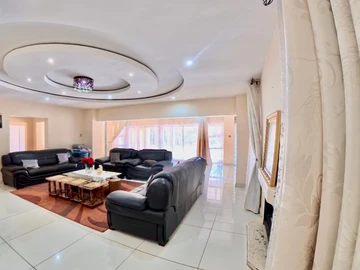 8 Bedroom House