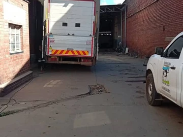Warehouse & Factory