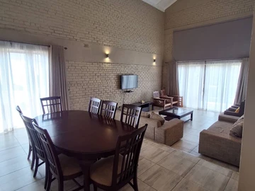 3 Bedroom Flat & Apartment