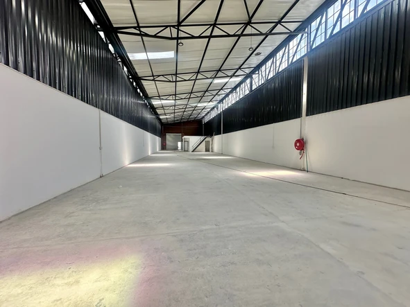 Warehouse & Factory