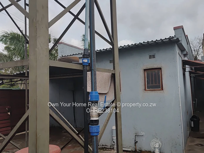 Hatfield commercial building  for sale 