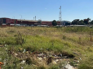 Commercial & Industrial Land