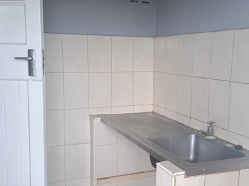 2 Bedroom Garden Flat