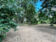 Commercial & Industrial Land