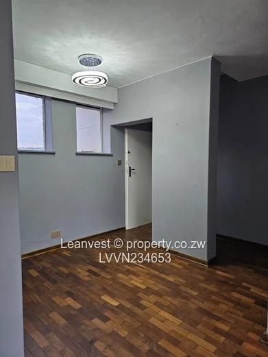 Upper Avenues Flat To Let 
