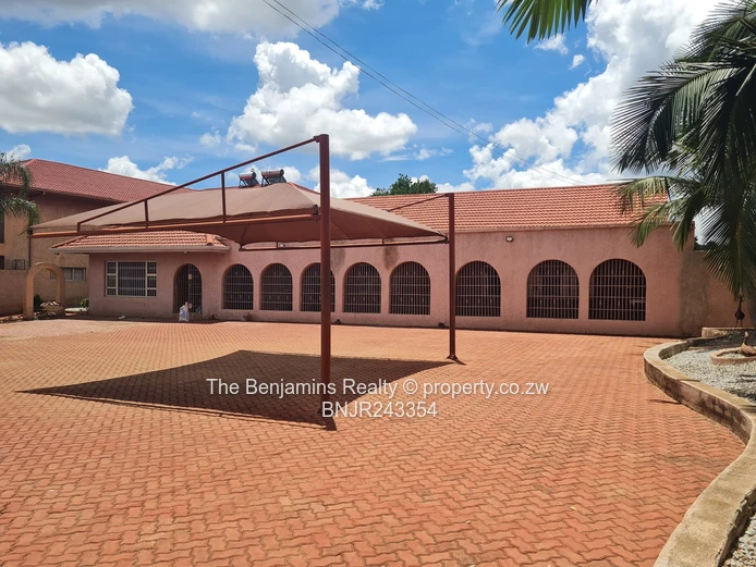 4 Bed House To Let In Belvedere