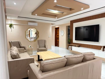 4 Bedroom House