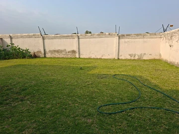 4 Bedroom Flat & Apartment