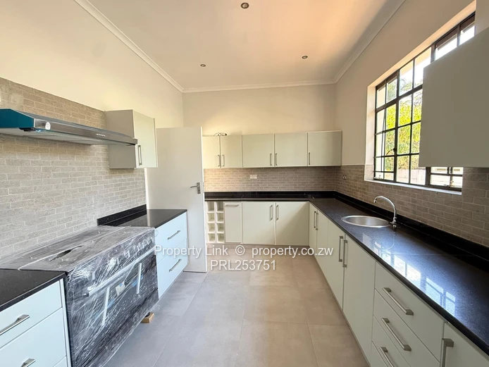 Modernized & Move-In Ready Cluster House For Sale
