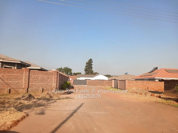 450m² Walled Stand in Westgate — Tarred Road & Services