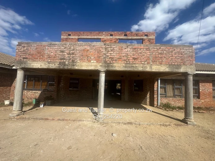 Spacious 6-Bedroom Double-Storey Home – Finish to Your Own Taste
