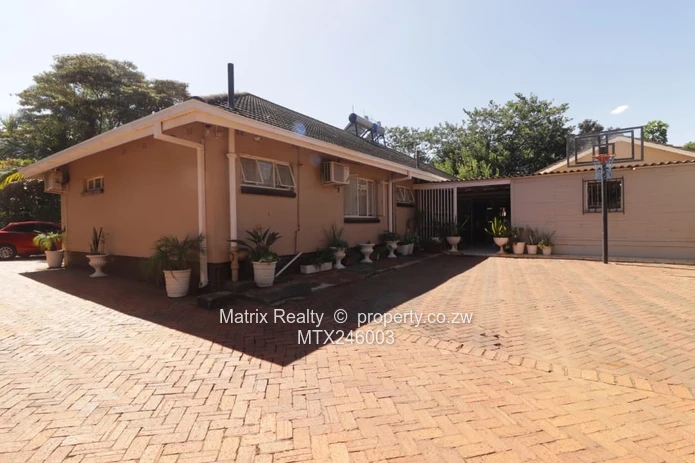 Family Home for Sale in Alexandra Park