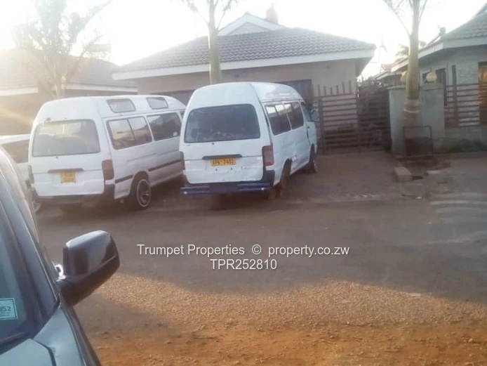 Aspindale Park 4-Bed House with Flatlet, Paved Parking & Verandah