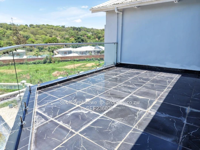 A choice of 3 luxurious clusters-4000sqm